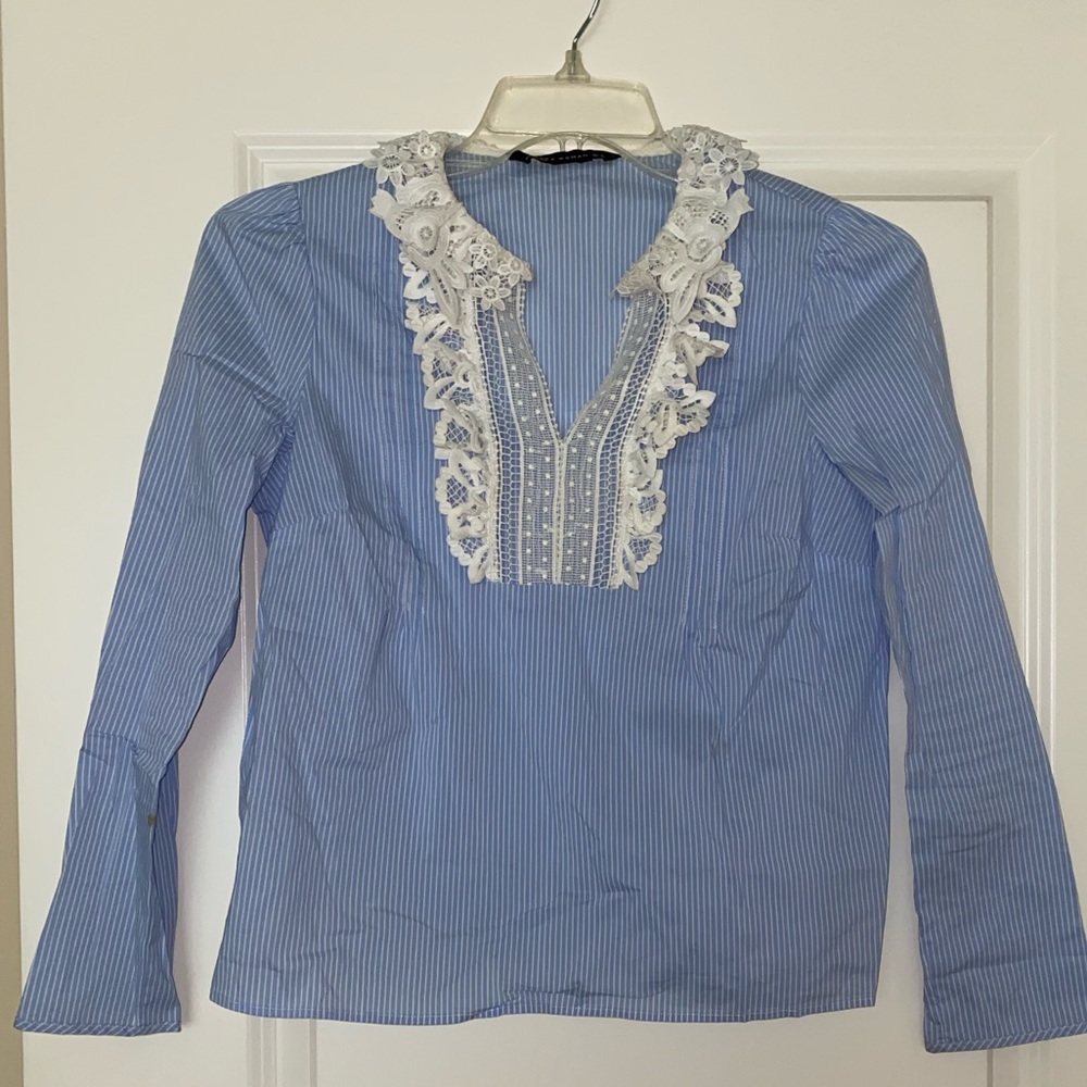 Zara blue & white blouse top crotchet lace detail